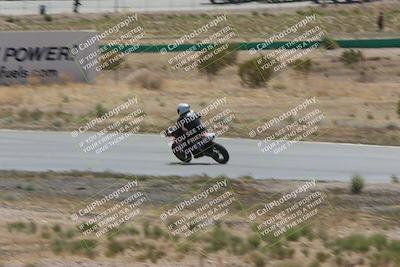 media/Apr-20-2025-AHRMA (Sun) [[393a79c373]]/Race/Group 7/Turn 4b/